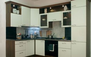 Types de meubles de cuisine d'angle pour un petit espace, photos de solutions toutes faites