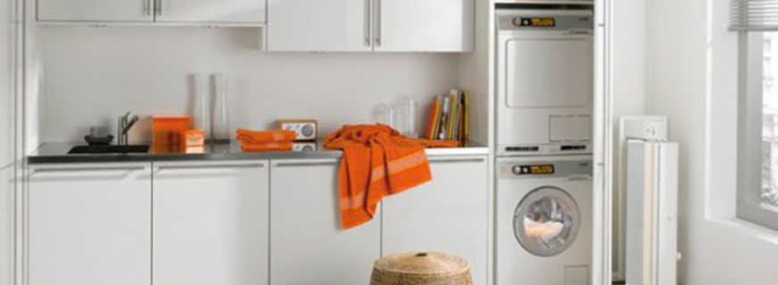 ¿Cuáles son los gabinetes para una lavadora, las reglas de elección?