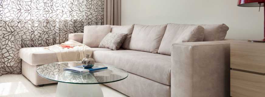 La combinación de un sofá beige con diferentes estilos de interior.
