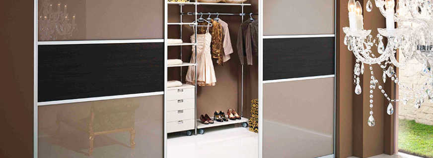 Overview of sliding doors in a sliding wardrobe, selection tips