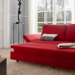 Rote Schlafcouch