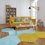 Interior amarillo-azul