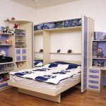 Wardrobe bed