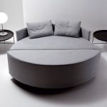 Round bed